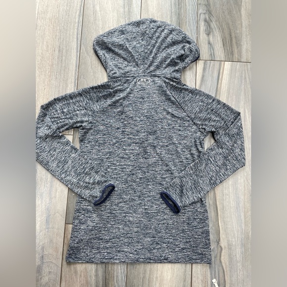 ***Under Armour Long Sleeve Tee - Picture 2 of 7